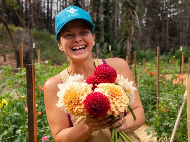Karla DeLong | Beeline Blooms